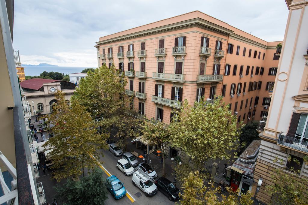 Bernini 20 Bed & Breakfast Napoli Dış mekan fotoğraf
